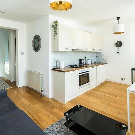 1 Bedroom Notting Hill London Exterior photo